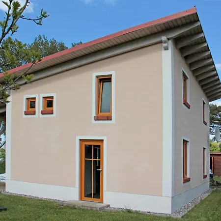 Holiday home Kleines Atelier Sued-Ruegen