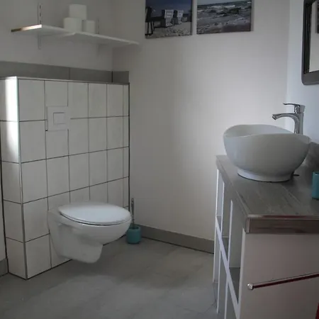 Kleines Atelier Sued-Ruegen Holiday home Gross Schoritz